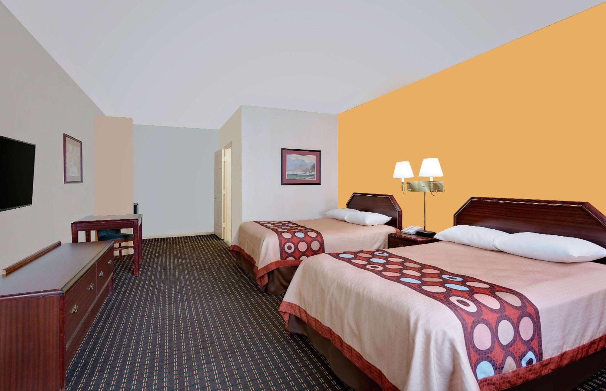ซูเปอร์ 8 บาย วินด์แฮม ฮิลส์วิลล์ Hotel ภายนอก รูปภาพ